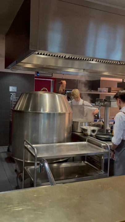 Orania.Restaurant - Kitchen - Modern European Near Me - Berlin, BE