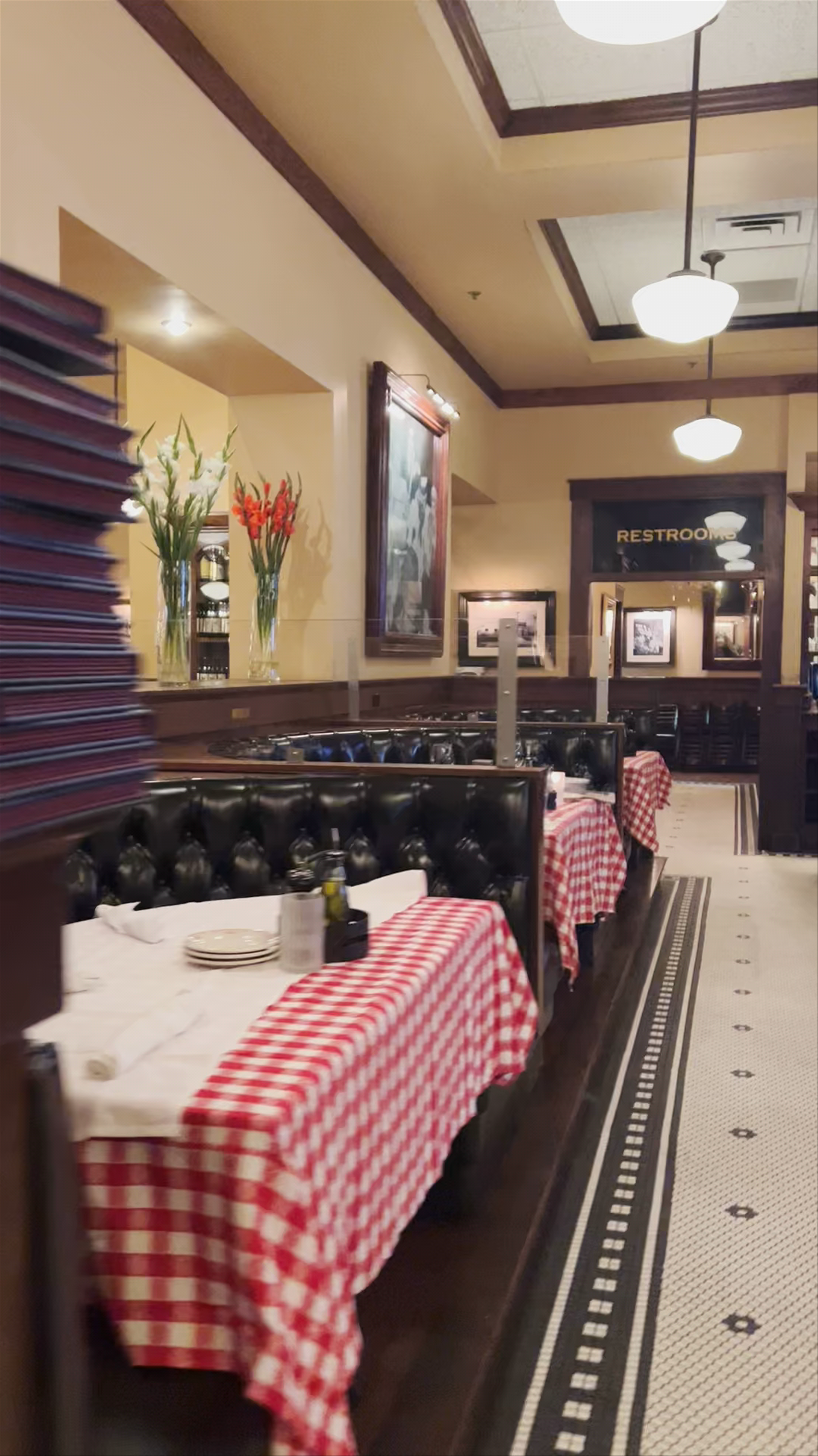 Maggiano's Little Italy Dining Experience in Boca Raton, Florida