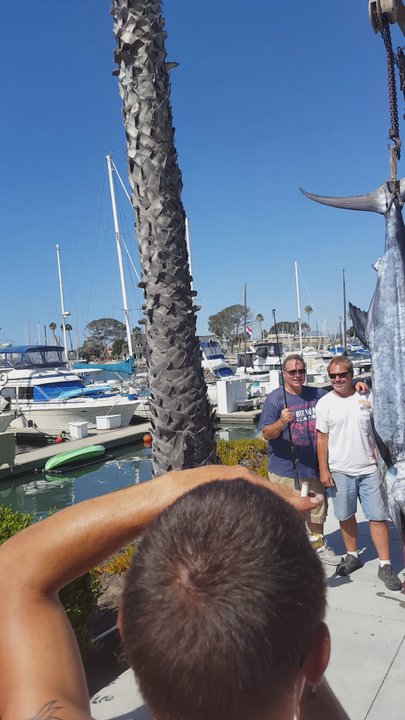 Ken's Custom Reel - The fishermen and Ken talk about the catch - Hunting & Fishing Supplies Near Me - Oceanside, California