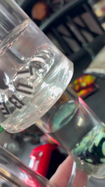 Preview pic of Texas tube- straight tube/ash catcher/bowl/pelican case