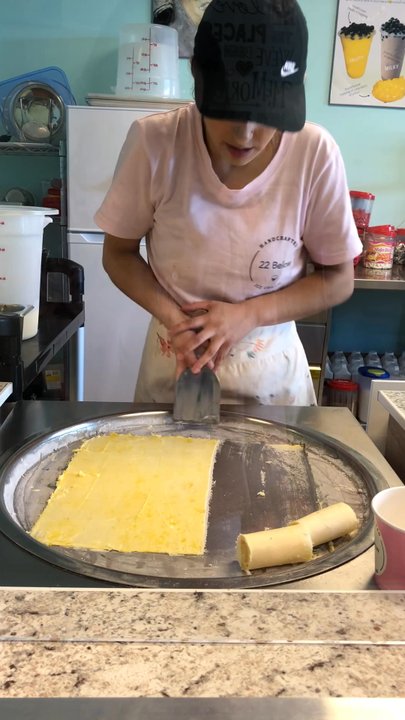 22 Below - 08/30/2018: Our tropical vacation ice cream in the making.  Friendly young lady! - Ice Cream & Frozen Yogurt Near Me - Salem, Oregon