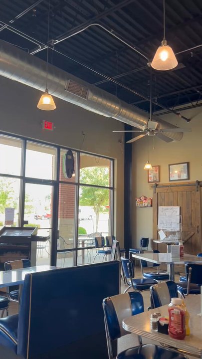 Letty Lou's Cafe - Inside - Cafes Near Me - Wildwood, Missouri