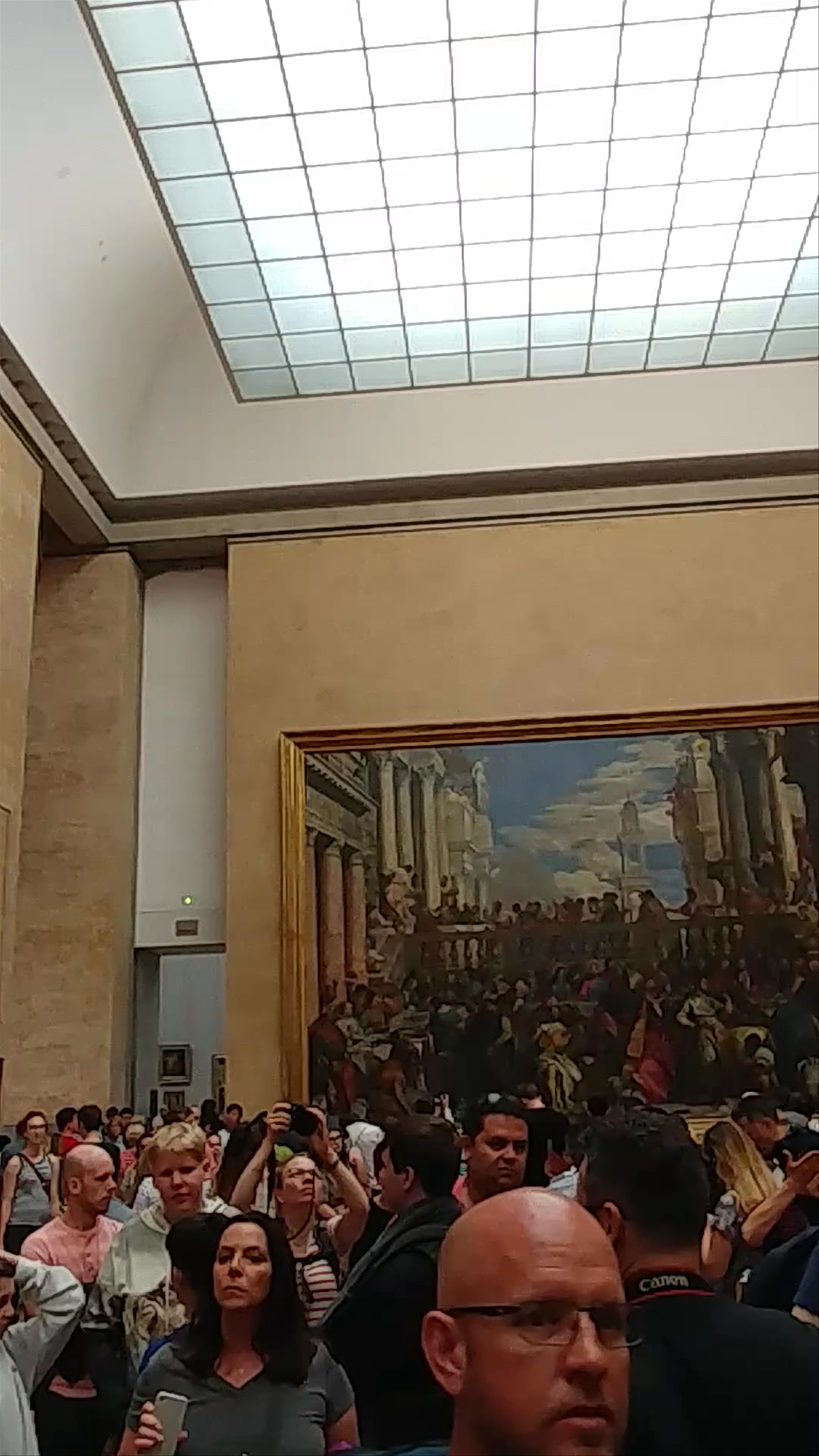 Louvre Museum: Artistic Majesty and Iconic Masterpieces in Paris