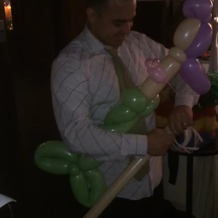 Balloon Kaboom - Bubble guppy!! - Face Painting Near Me
