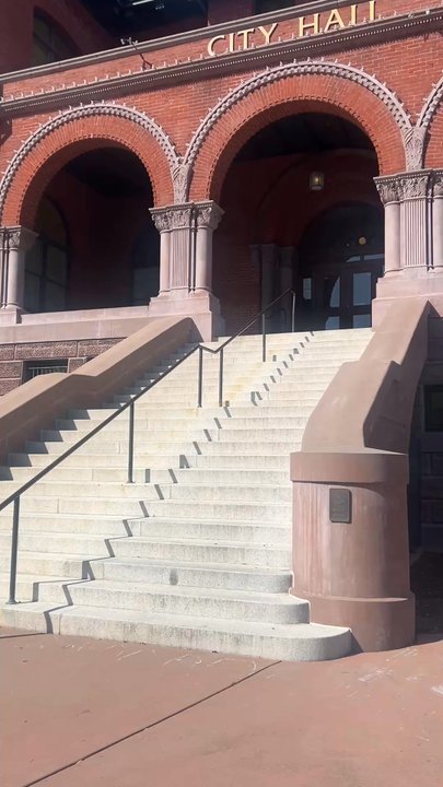 Alameda City Hall - Landmarks & Historical Buildings Near Me - Alameda, California