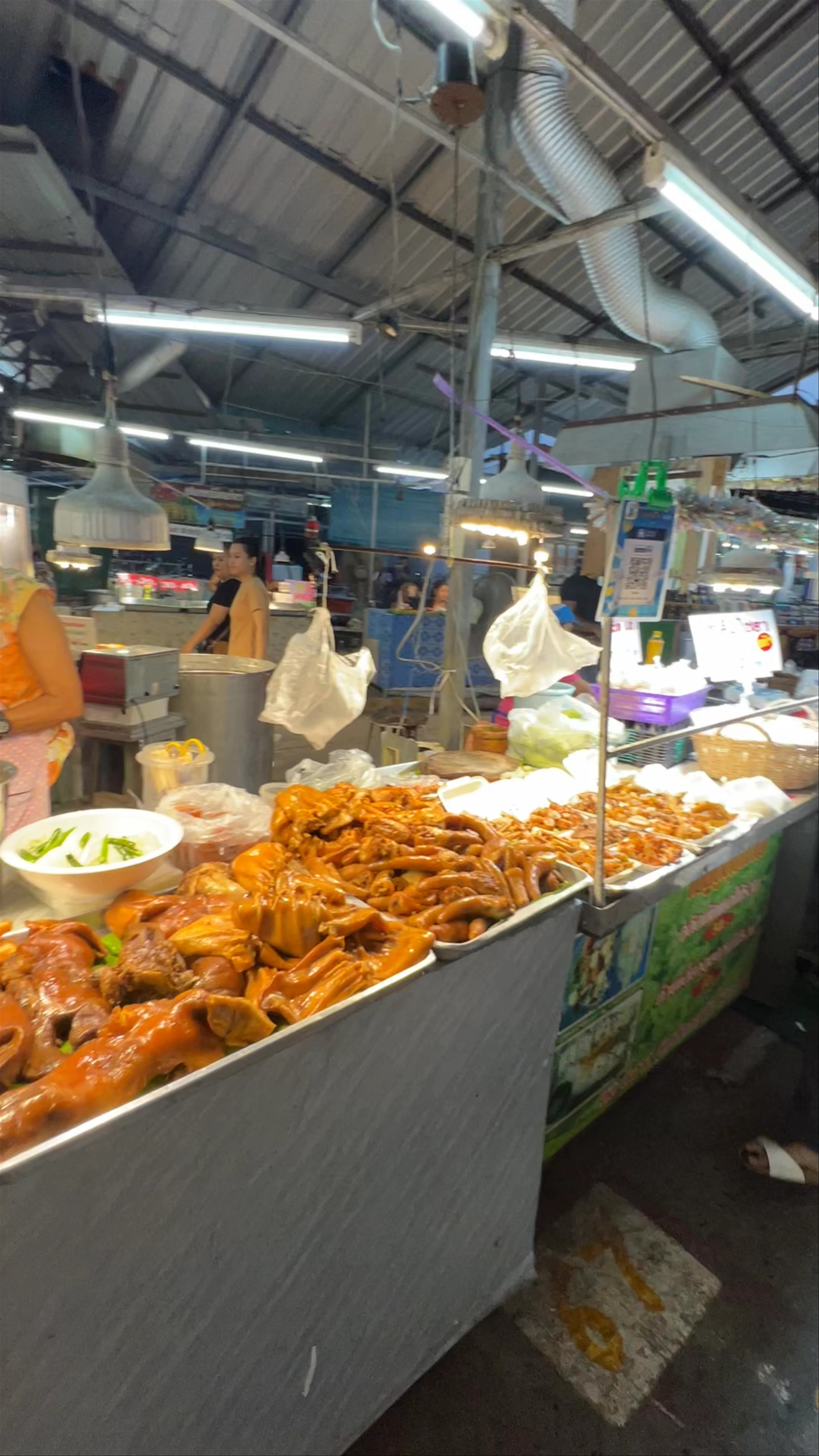 Naka Weekend Market, Wirat Hong Yok Road, Wichit, Mueang Phuket District