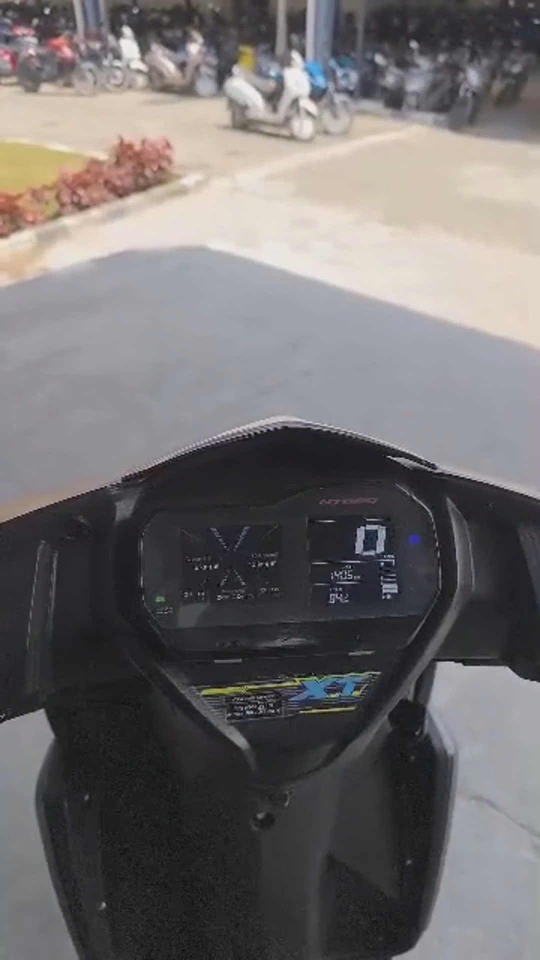 Walk-around video thumbnail