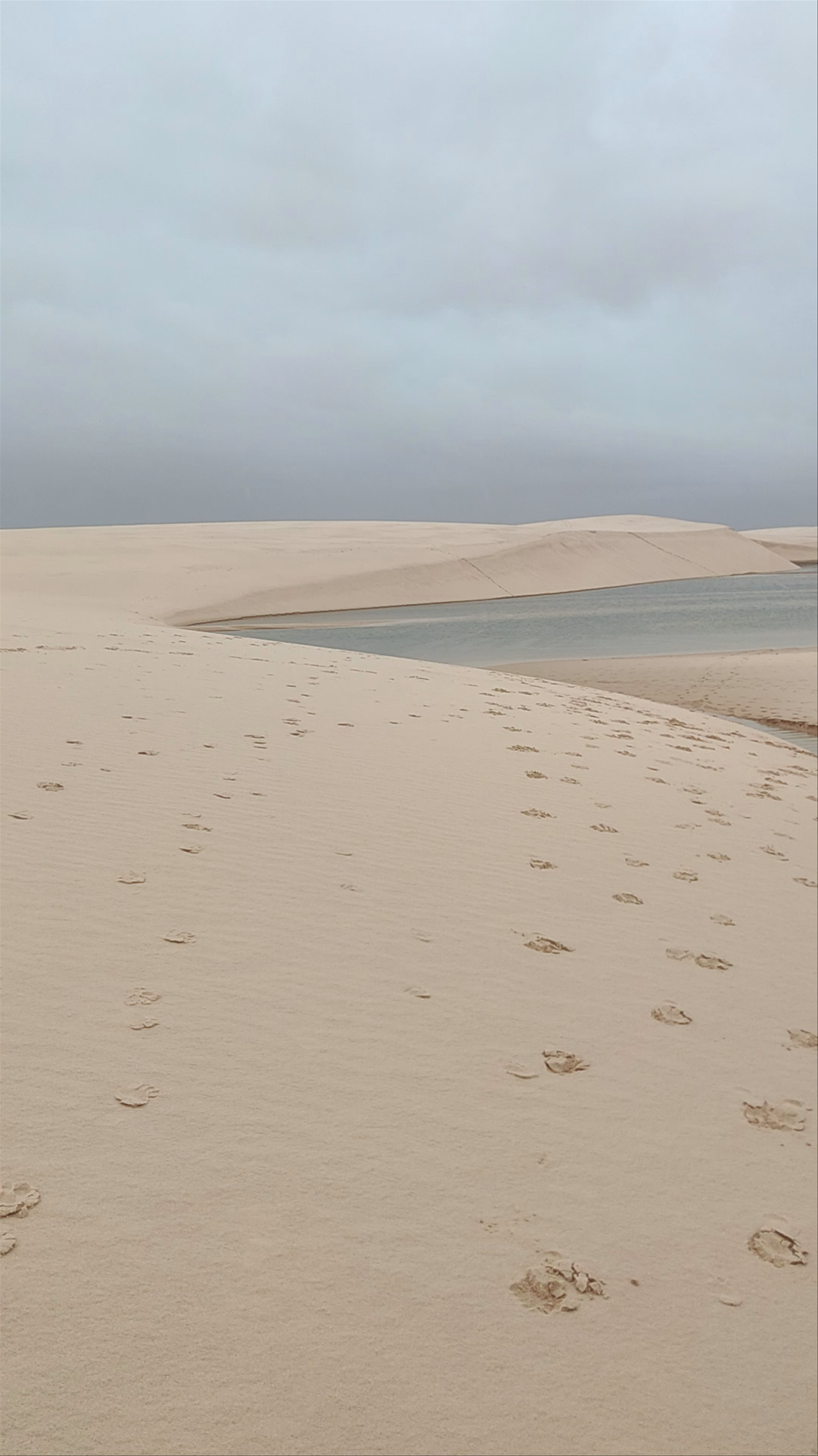 Mystical Lagoa Alaris: Serene Sands & Quiet Waters in Barreirinhas, Maranhão