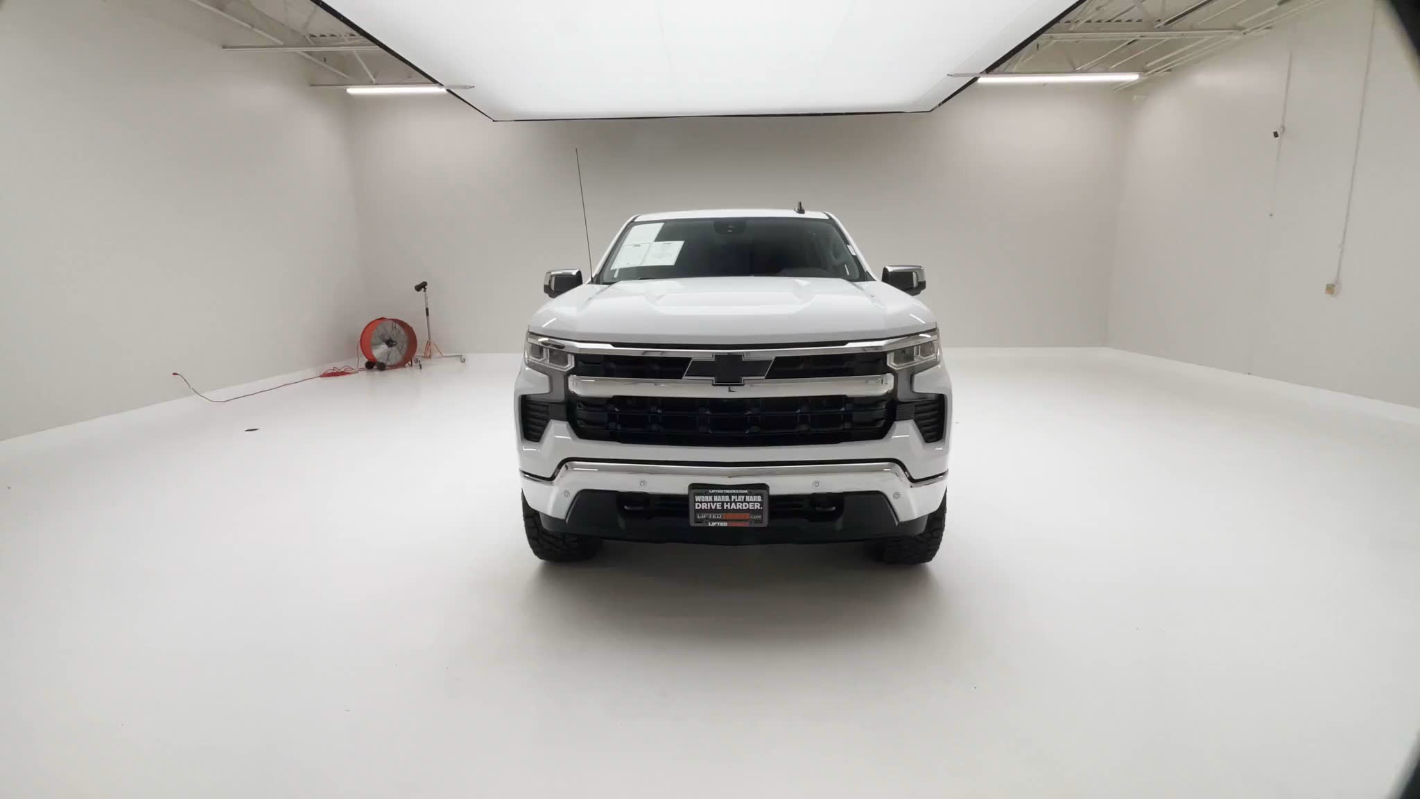 Lifted Trucks - #TX11520 - 2024 Chevrolet Silverado 1500 LT Crew Cab