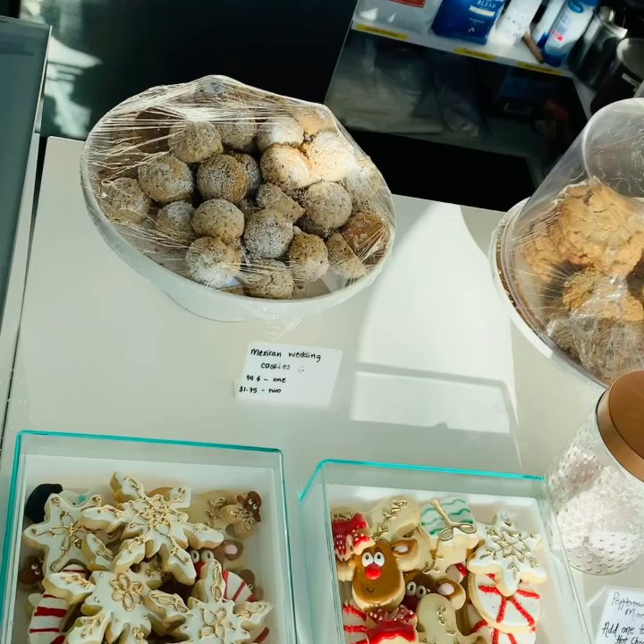 Pretty Sweet - The goodies! - Cupcakes Near Me - Folsom, California