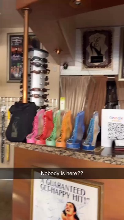 Dance Happy Shoe - This was when I got in and was confused by nobody being there - Shoe Stores Near Me - Sherman Oaks, California