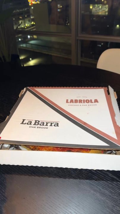 Labriola - Deep dish - Italian Near Me - Chicago, Illinois