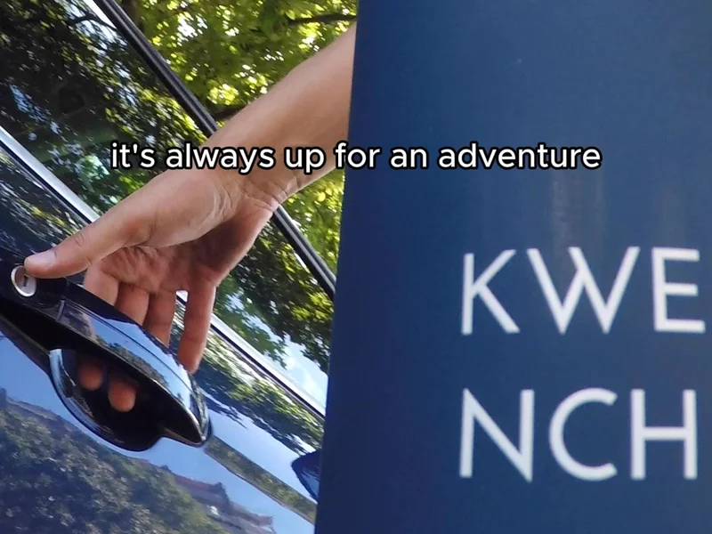 Kwench Bottle Ad