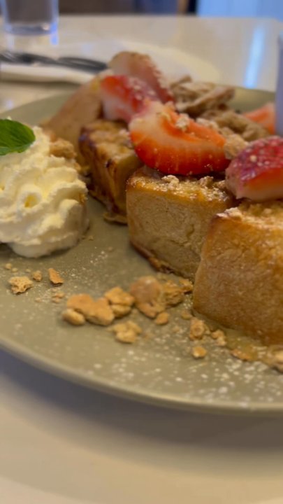 Cafe Mong - Tiramisu French Toast - Breakfast & Brunch Near Me - Las Vegas, Nevada