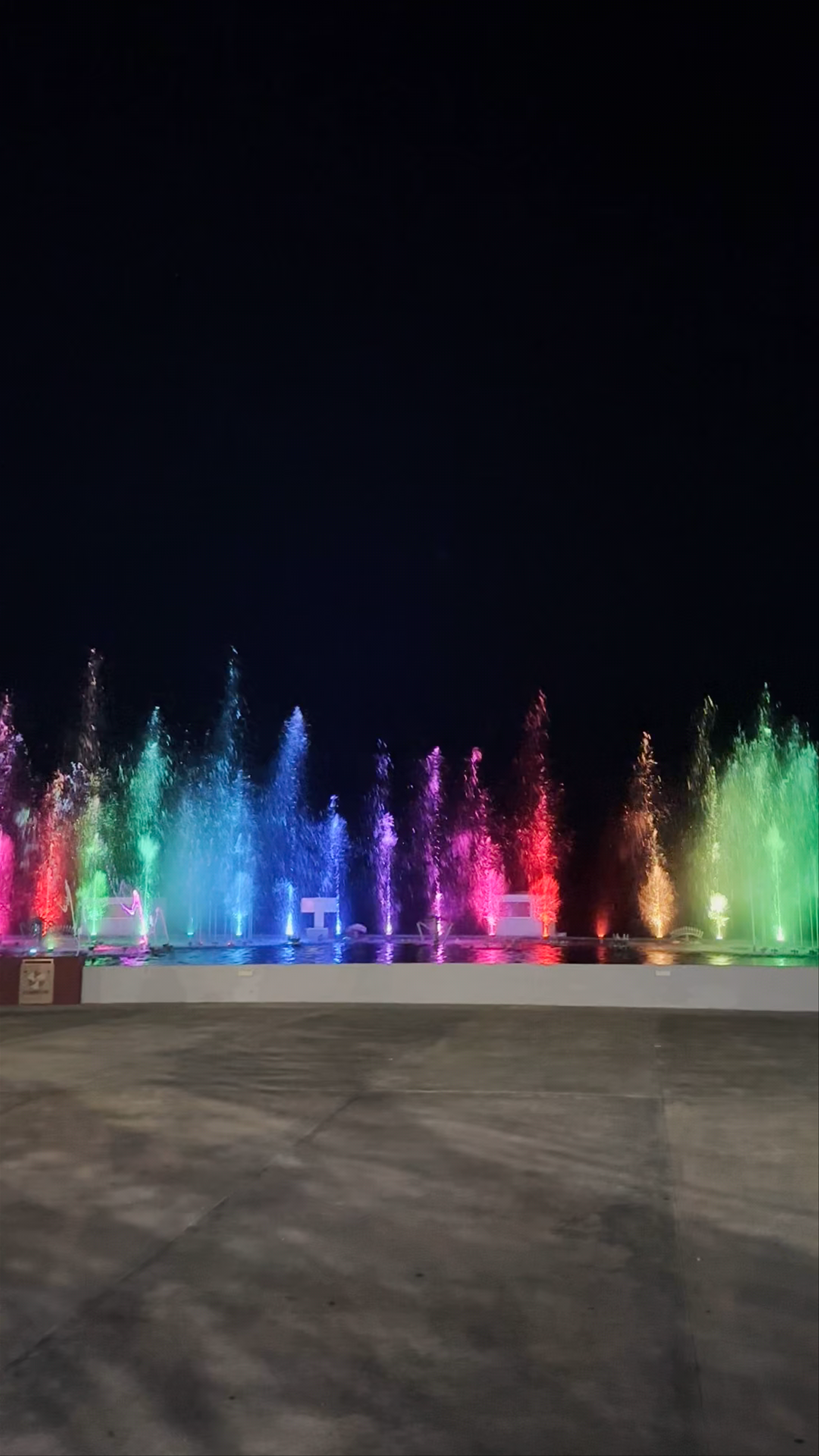 Fuentes Marinas Poesía del Mar: Enchanting Nighttime Fountain Show in San Francisco de Campeche