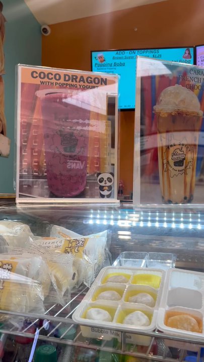 The Juicy Bubbles - Cute shop away from the food court. Does not have seating. - Bubble Tea Near Me - Boca Raton, Florida