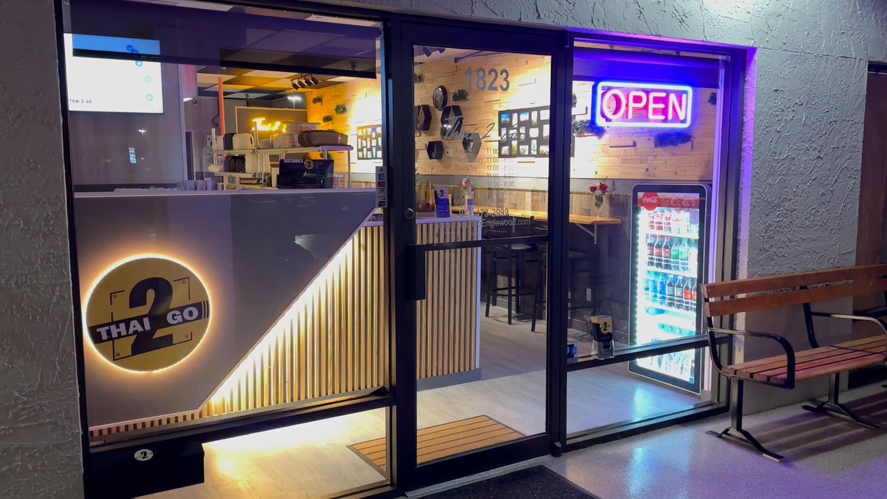 Thai 2 Go - At night - Thai Near Me - Englewood, Florida