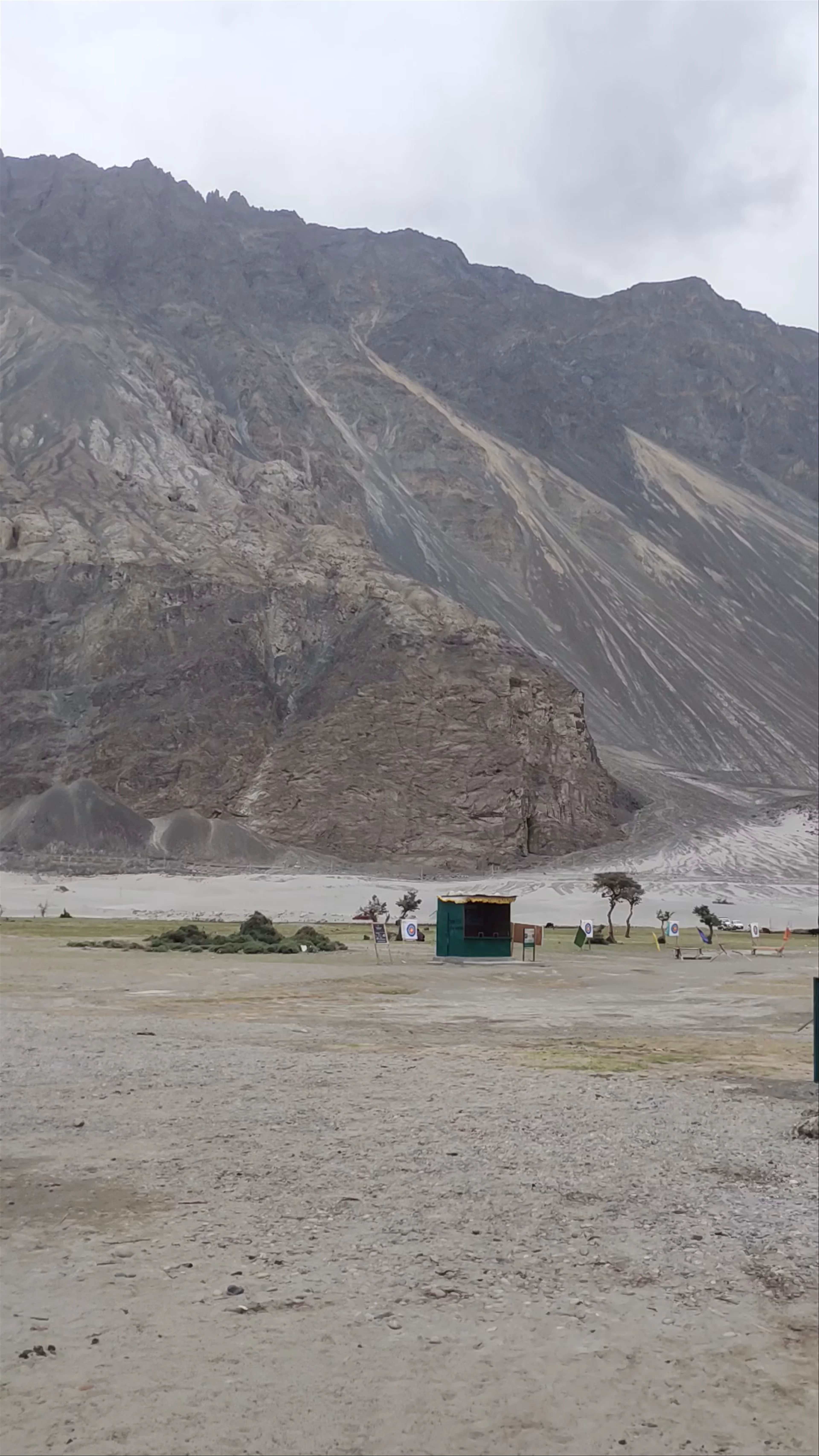 Hundar Sand Dunes