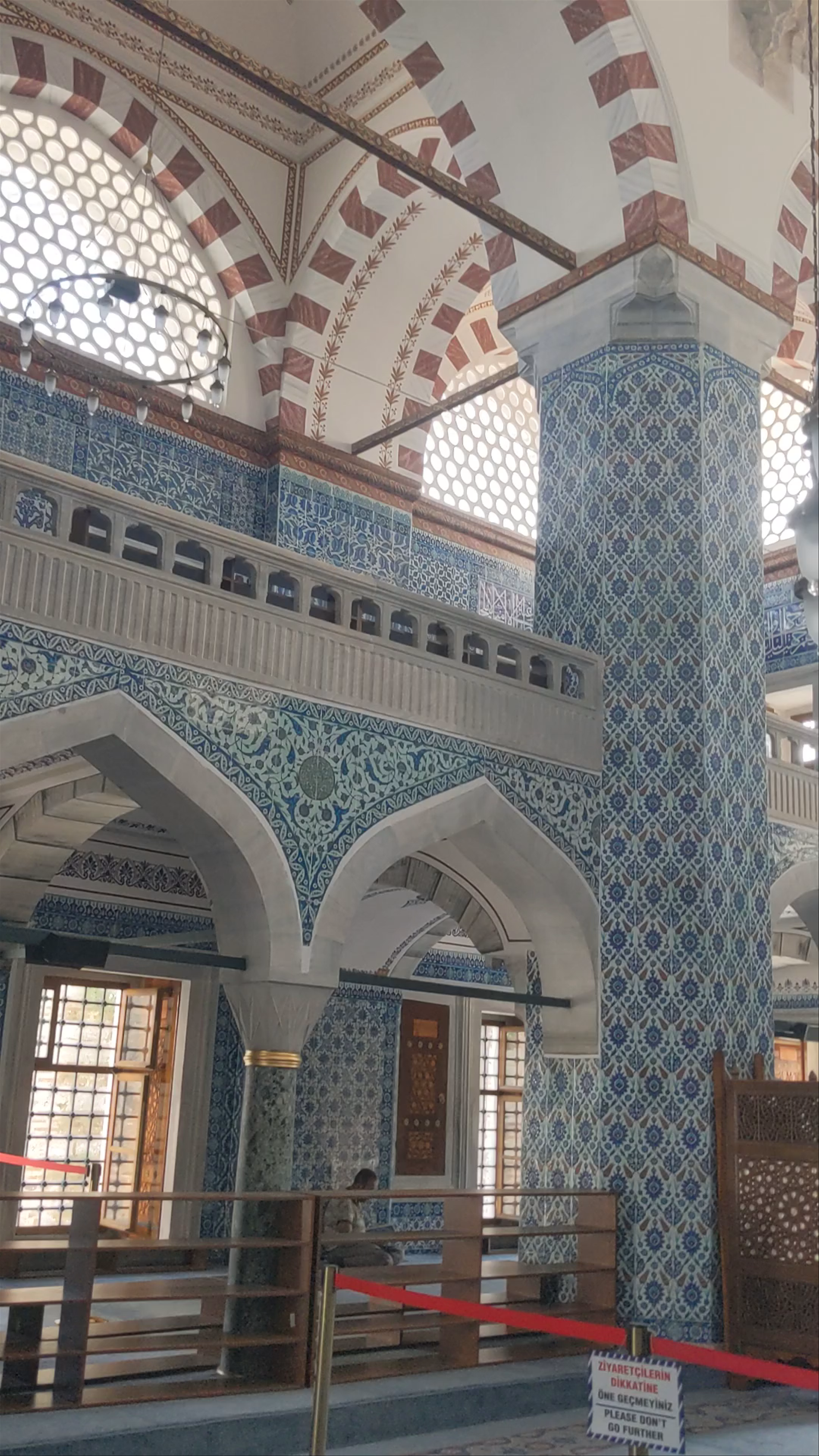 Rüstem Paşa Mosque: Ottoman Tile Masterpiece in Istanbul