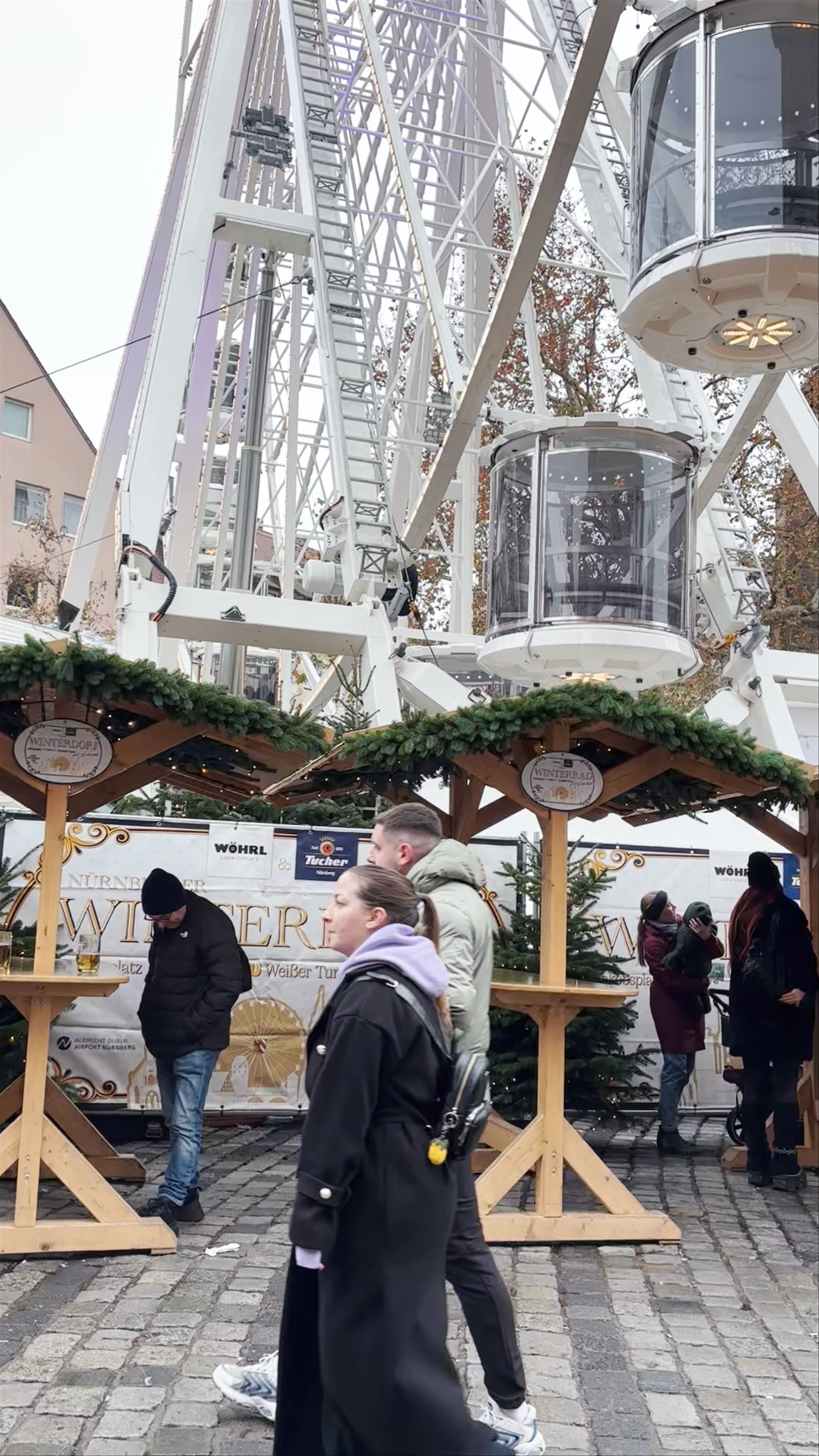 WinterDorf mit Riesenrad am Jakobsplatz, Jakobsplatz