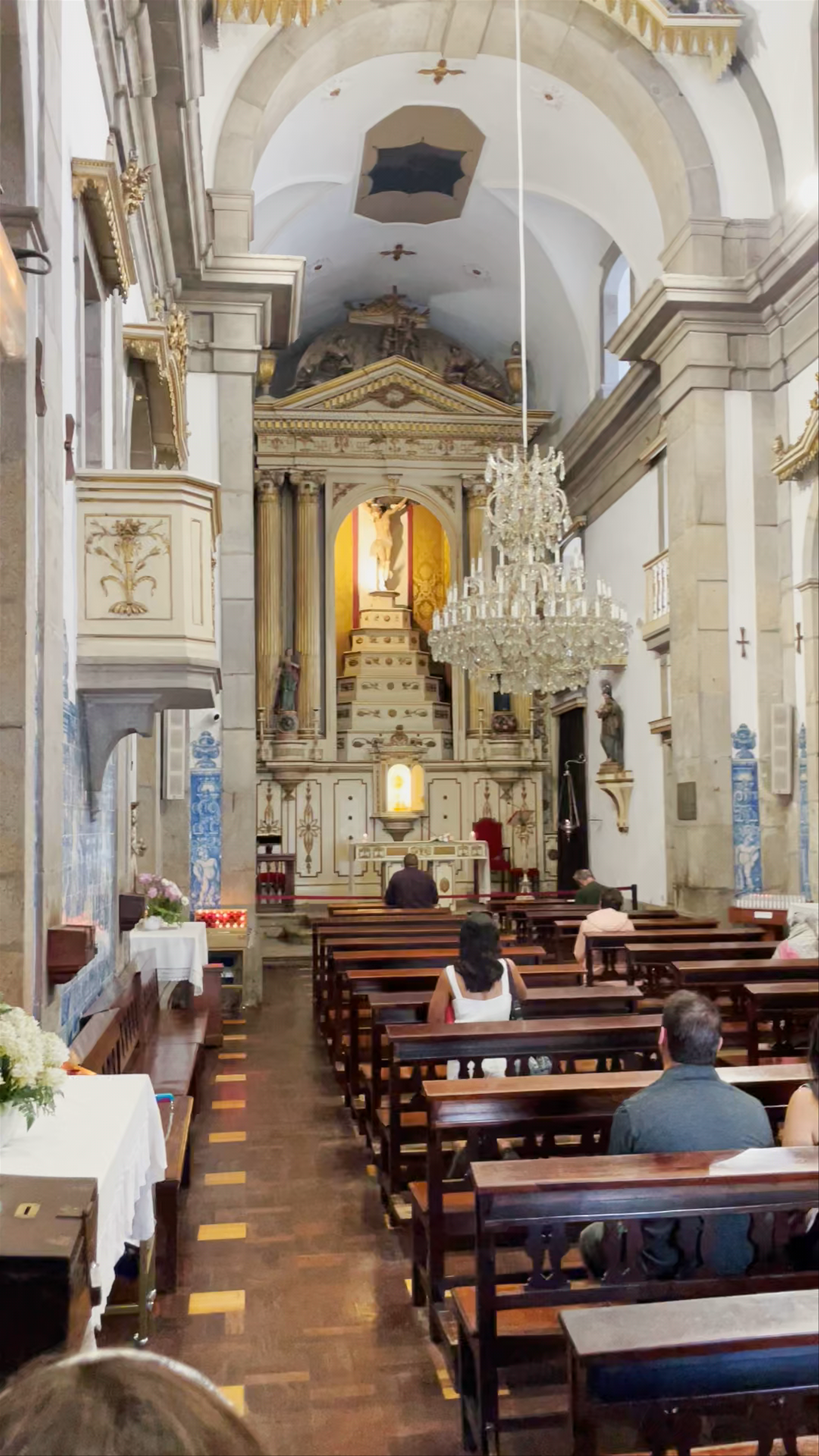 Chapel of Souls: A Serene Sanctuary in Porto