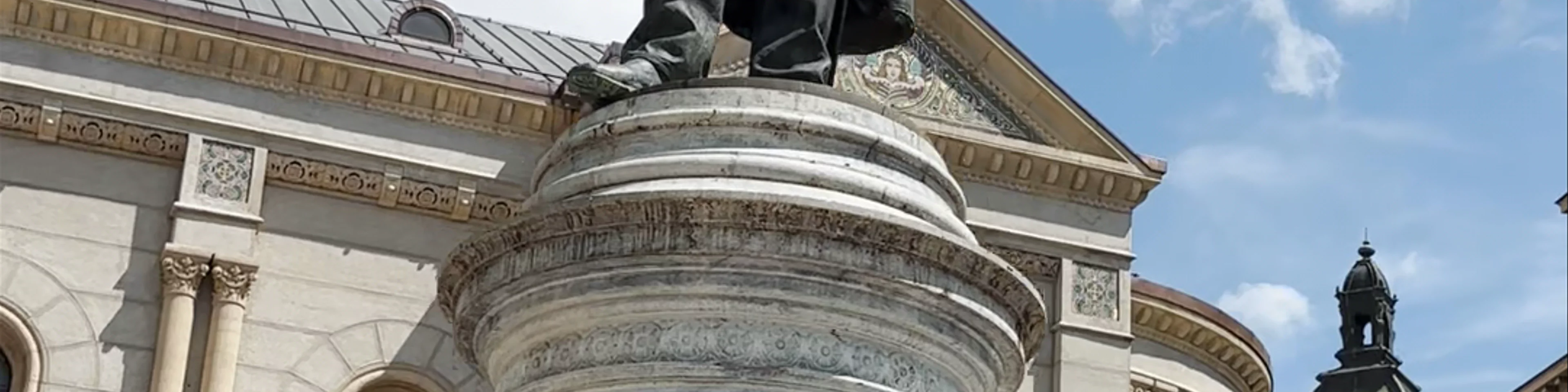 Monument to Petar Preradović