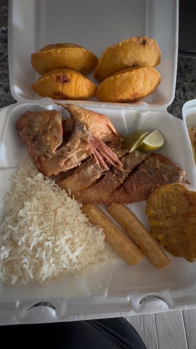 EMPANADAS Y AREPAS JOVI - Updated April 2026 - 106 Photos & 28 Reviews ...