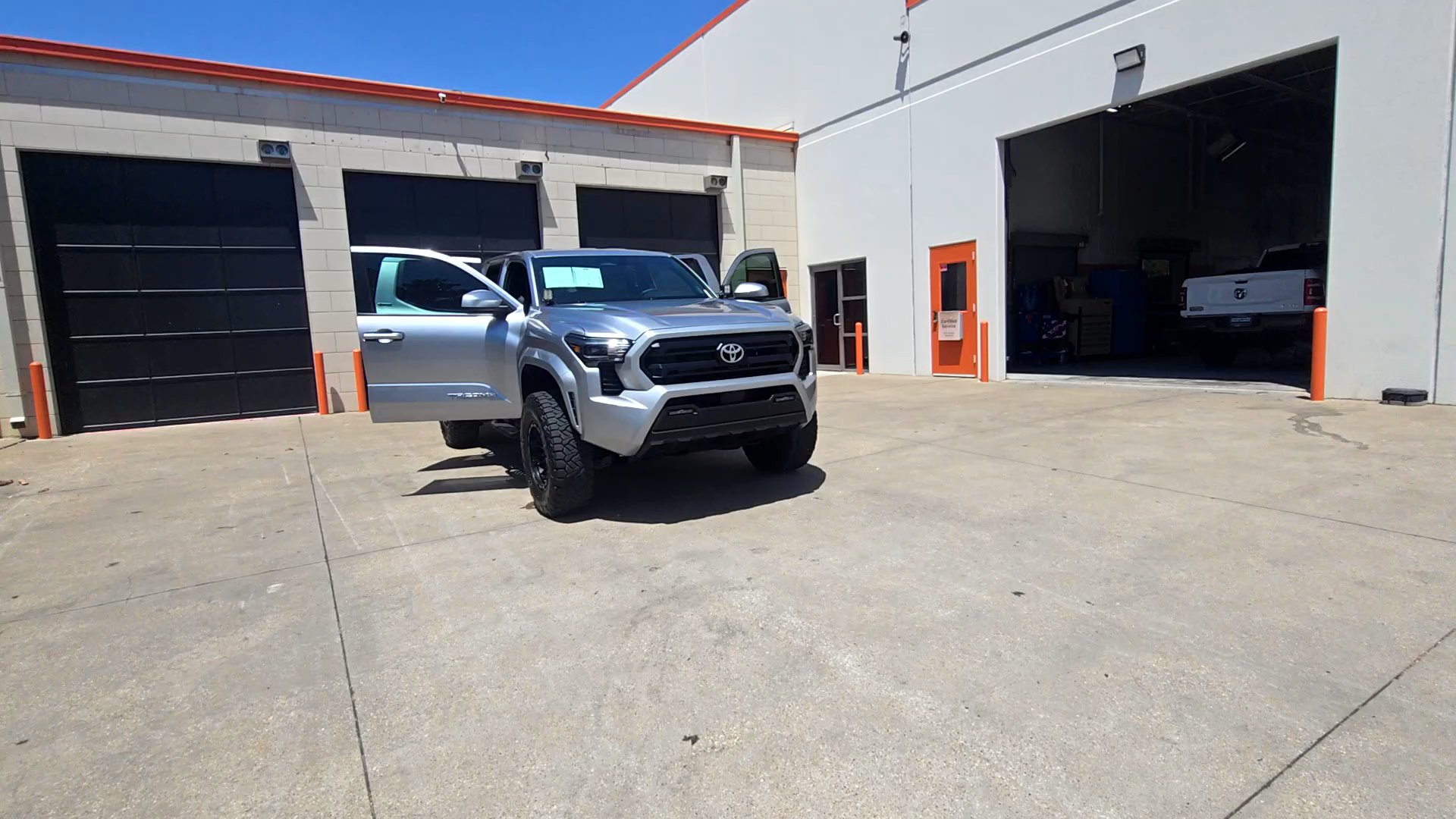 Lifted Trucks - #TX08056A - 2025 Toyota Tacoma SR5 Double Cab