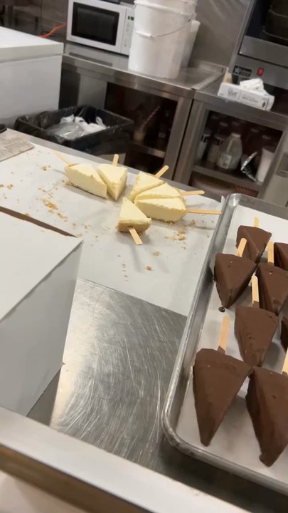 Key West Key Lime Pie Company - Desserts Near Me - Key West, Florida