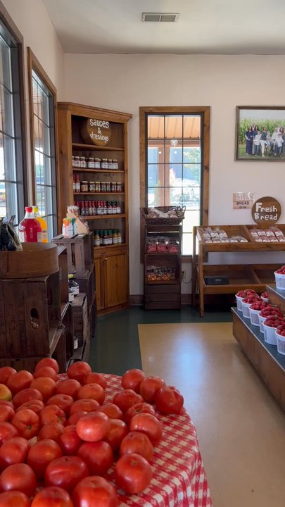 Strawberry Hill USA - Inside video - Fruits & Veggies Near Me - Gaffney, South Carolina