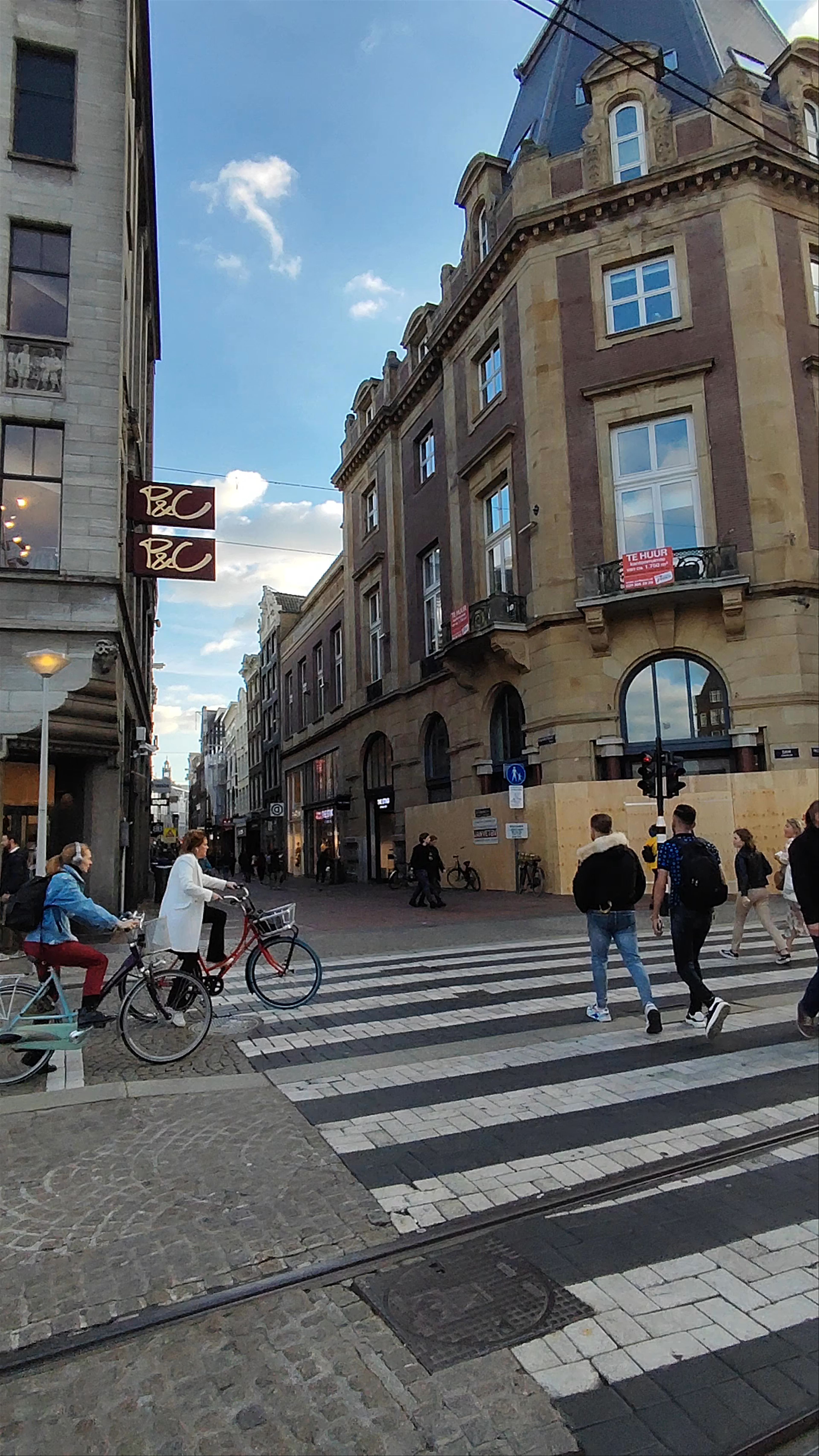 Dam Square: The Historic Heartbeat of Amsterdam