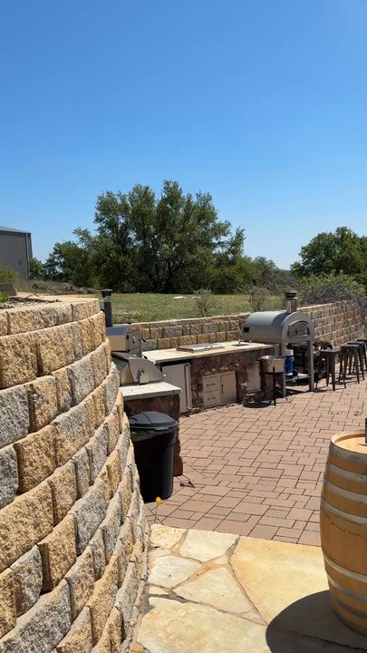 Torr Na Lochs - Wineries Near Me - Burnet, Texas