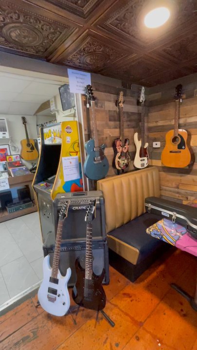 B-Side Grill - Store - Diners Near Me - New Paltz, New York