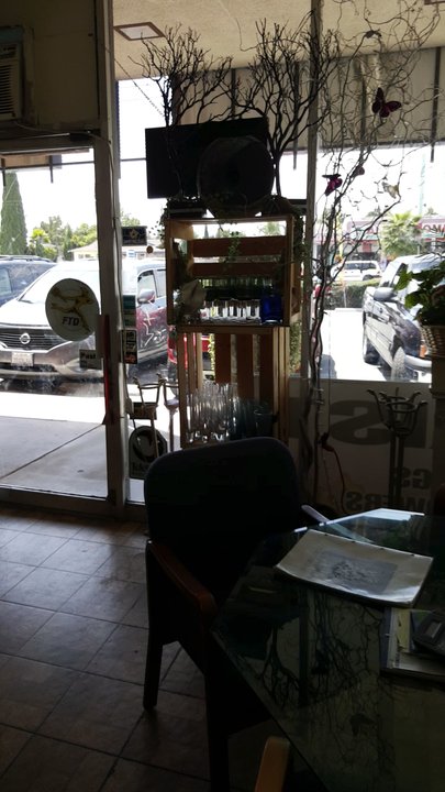Designs By Marina - Busy place full of sweet ladies - Florists Near Me