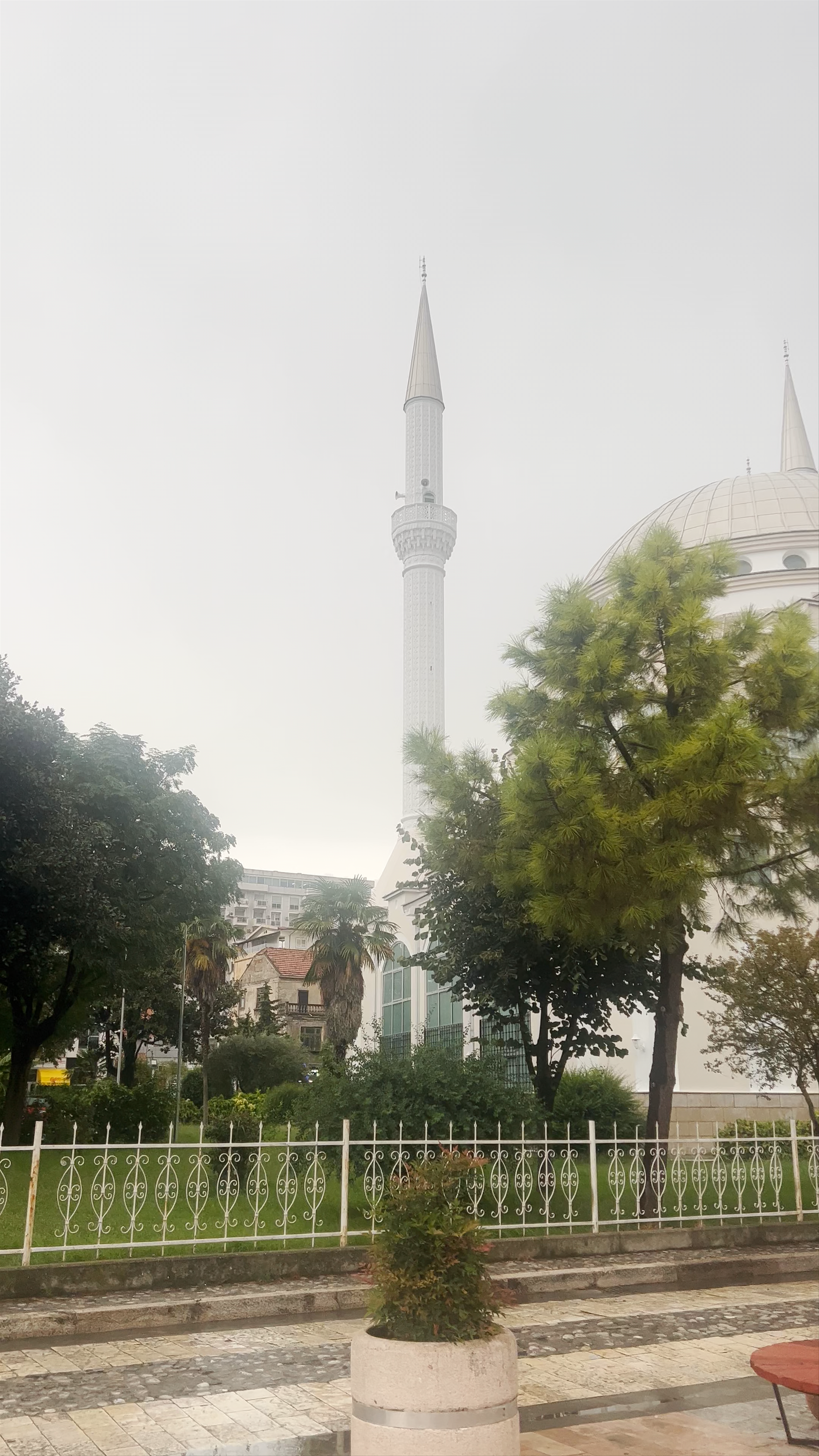 Xhamia e Madhe - Ebu Bekr Mosque: Spiritual Serenity in Shkodër