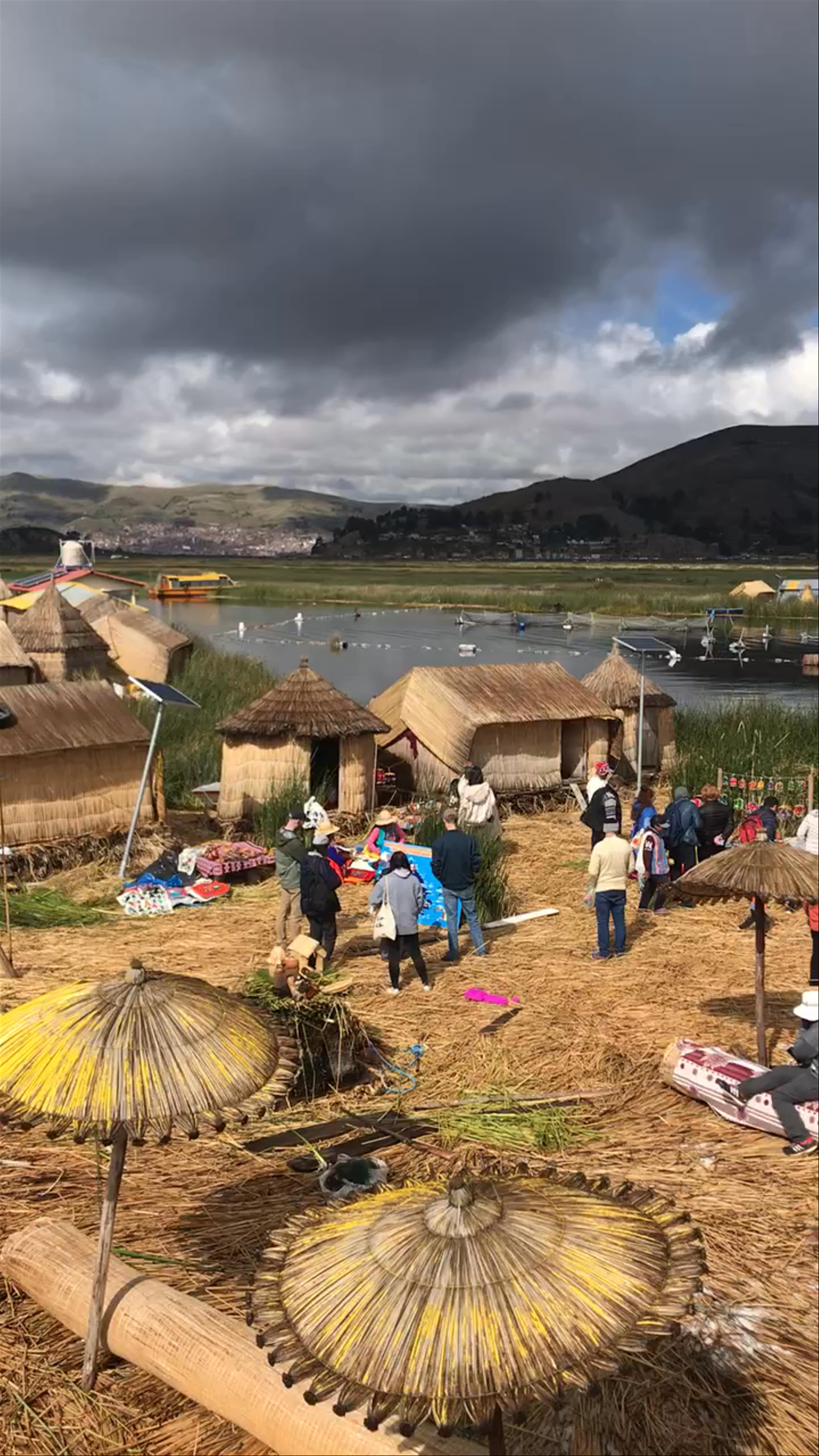 Isla Uros comunidad Titino