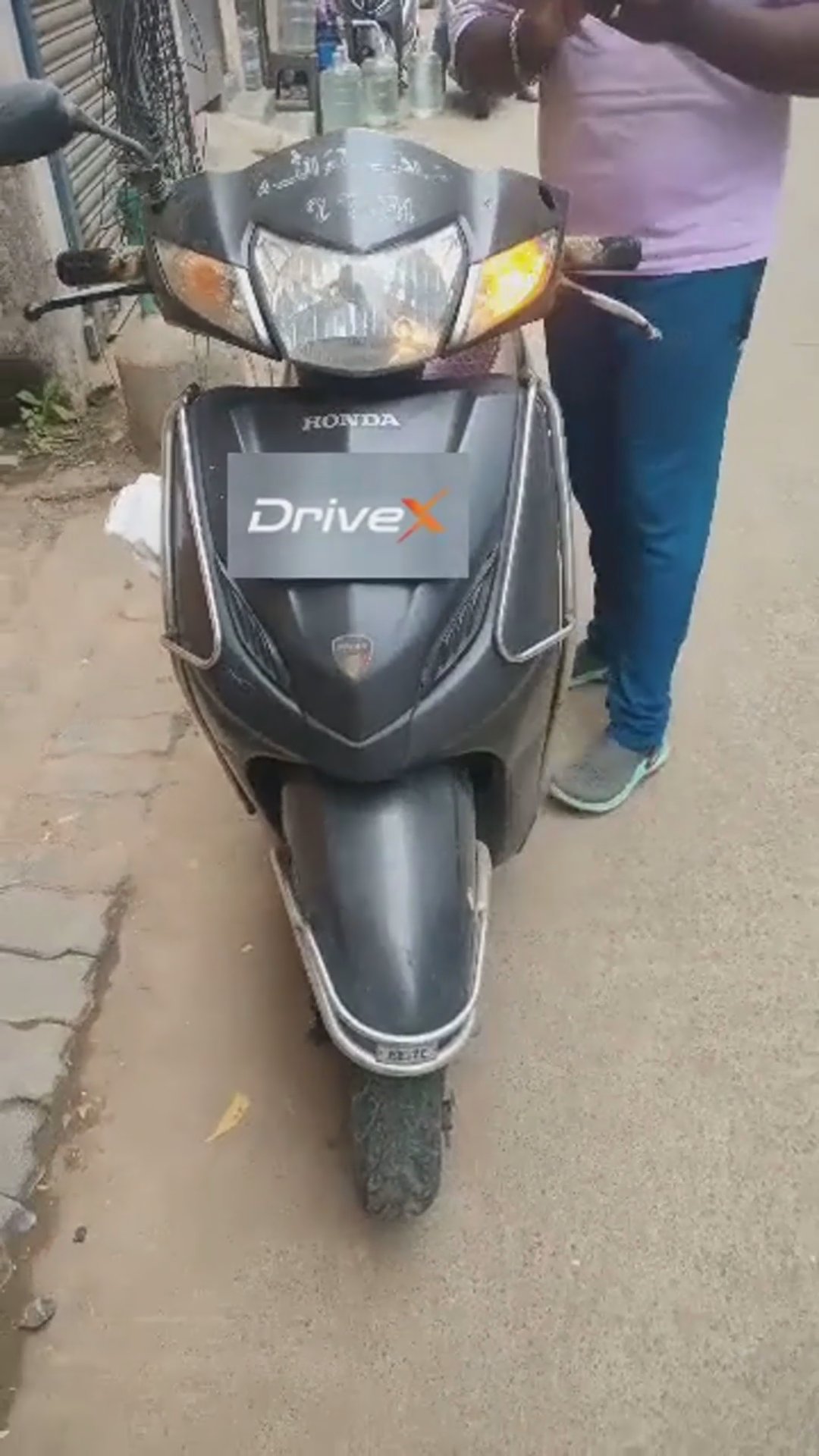 Walk-around video thumbnail