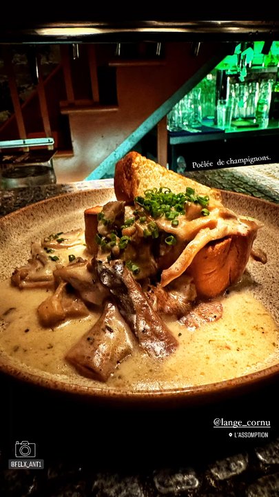 Bistro L'ange Cornu - French Near Me - L'assomption, Quebec