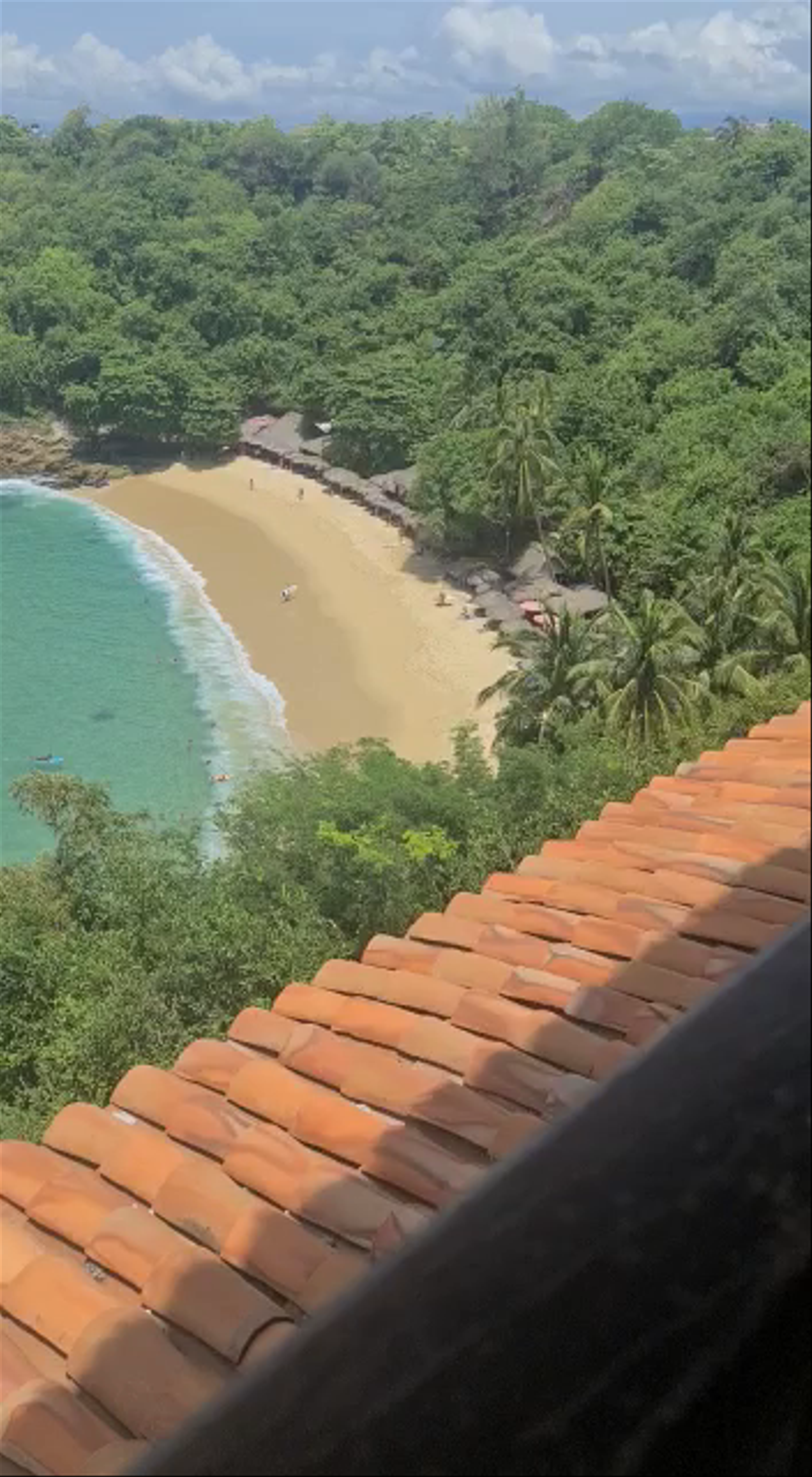 Serene Coastal Escape at Espadín Restaurante, Puerto Escondido