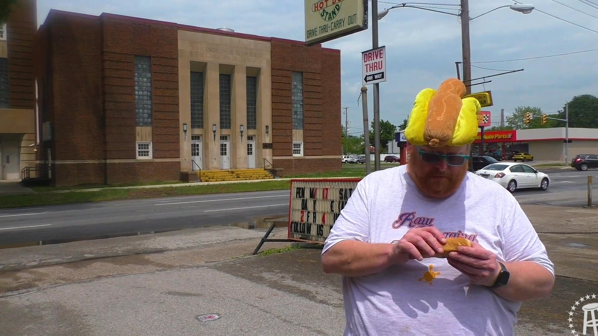 Raw Dogging at Sam's Hot Dog Stand Huntington, WV