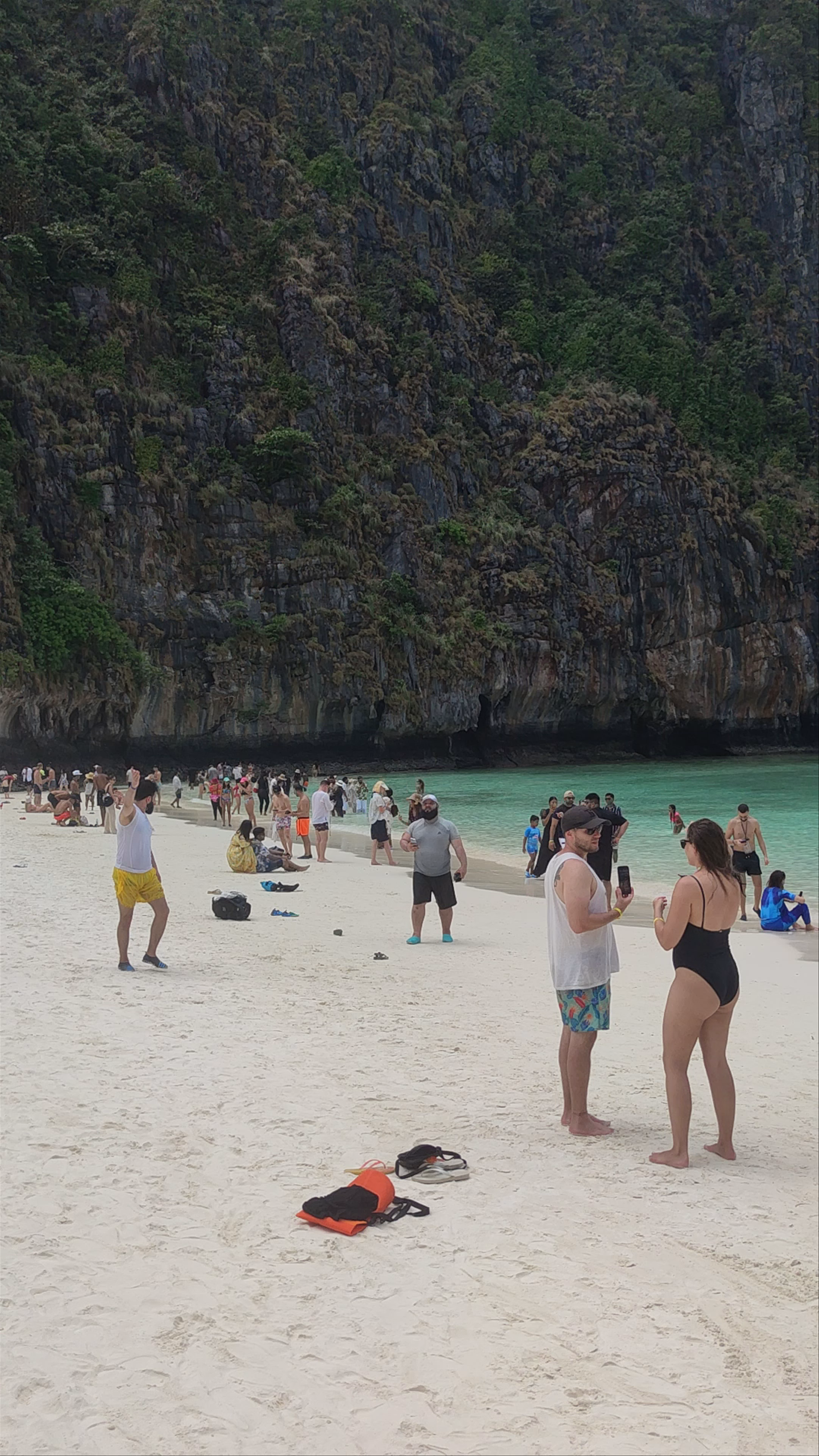 Maya Bay: Iconic Tropical Paradise on Phi Phi Islands, Thailand