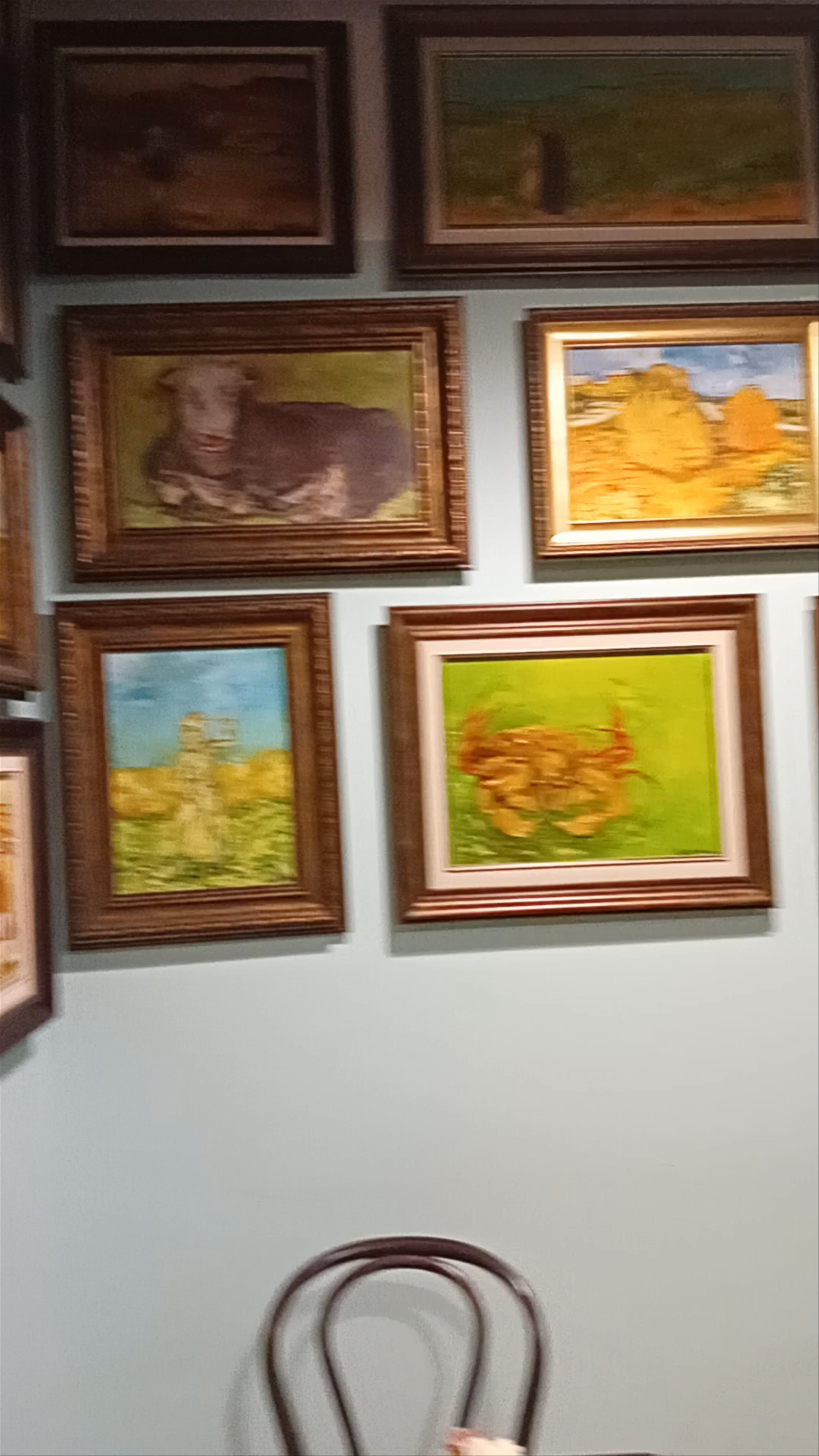 Grand Café Van Gogh: Artistic Ambiance in Bucharest
