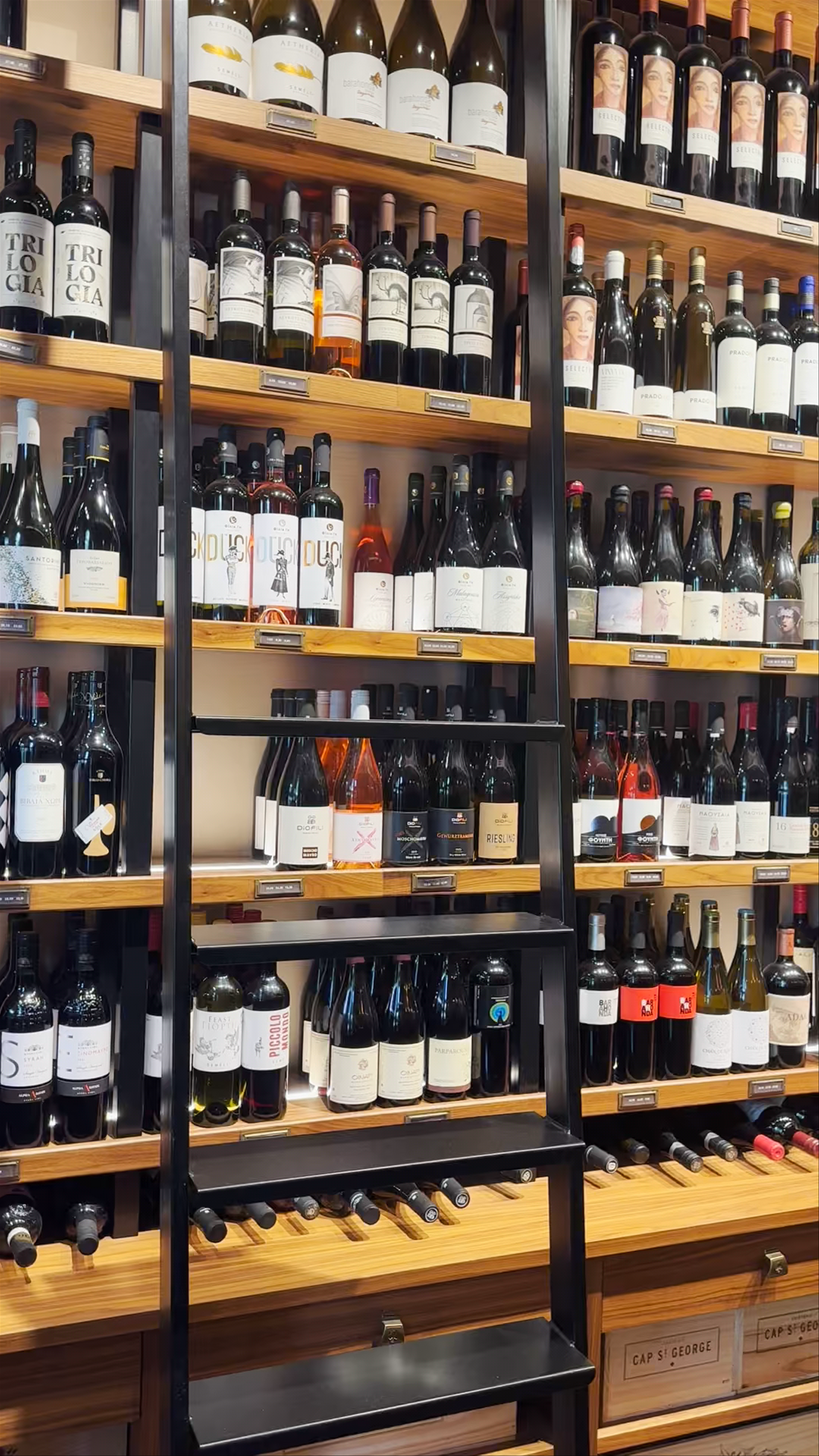 Dacristo SKG Center: A Luxurious Wine & Gourmet Experience in Thessaloniki