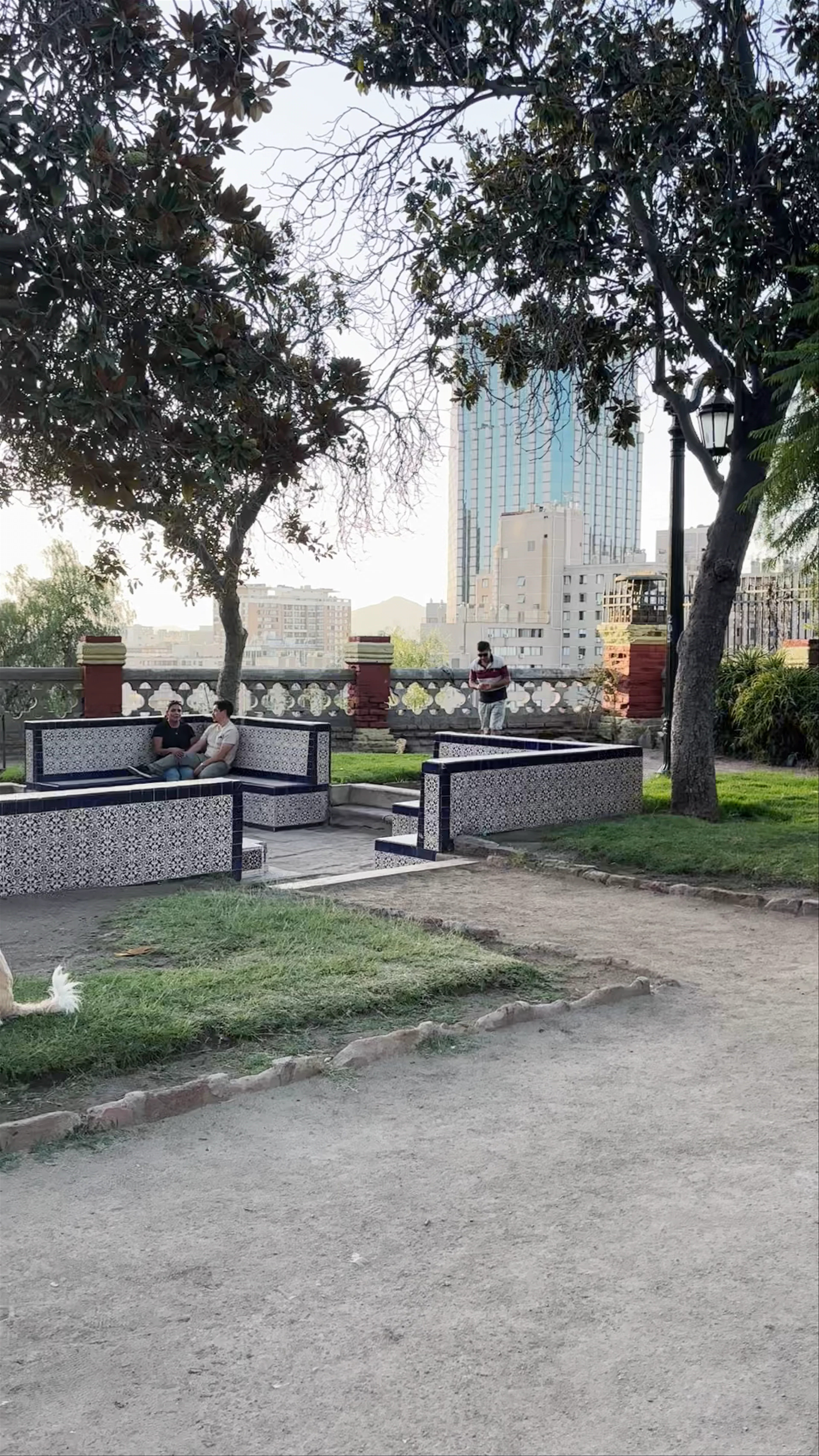 Plaza Pedro De Valdivia, Cerro Santa Lucía