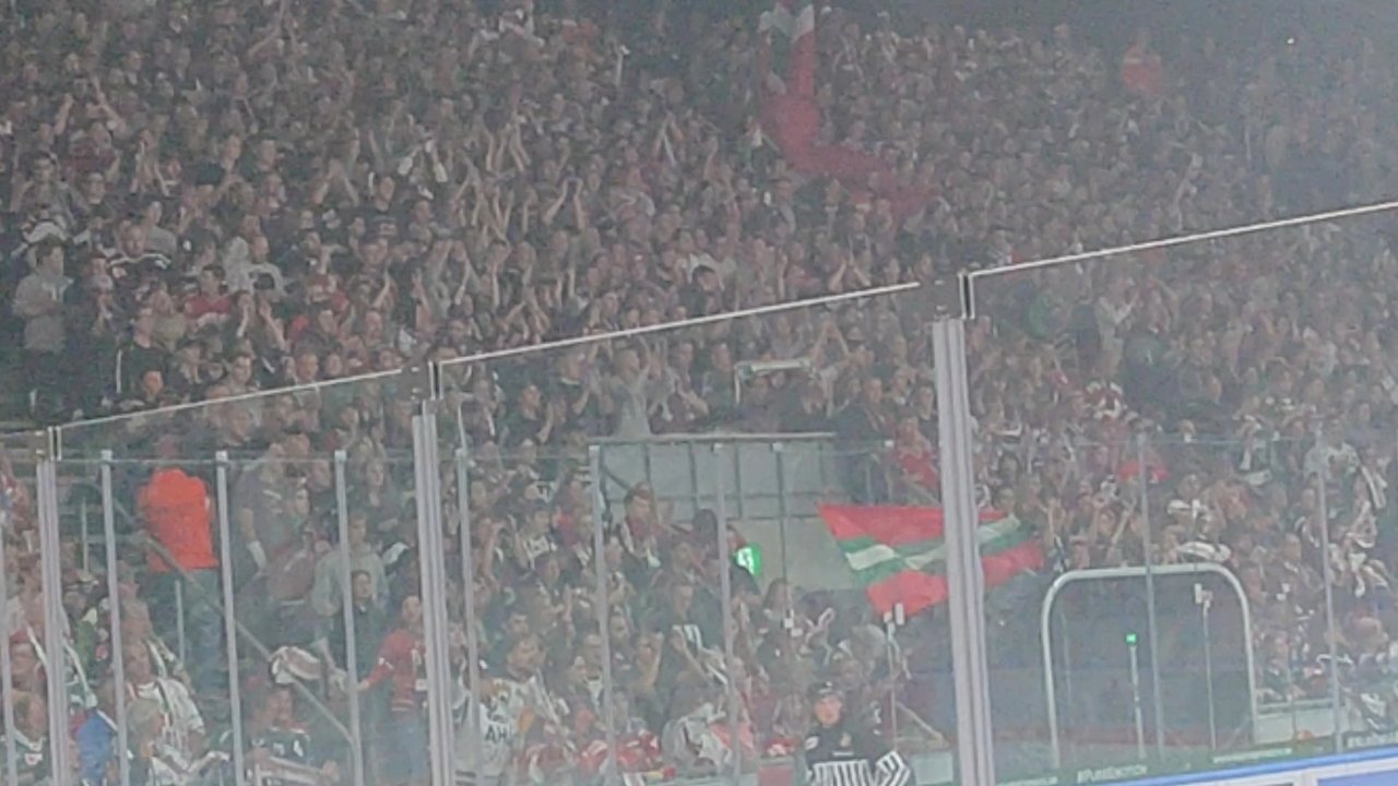 Curt-Frenzel-Eisstadion - Stadiums & Arenas Near Me - Augsburg, BY