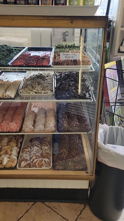 Oliver's Bakery - Donuts Near Me - Kenosha, Wisconsin