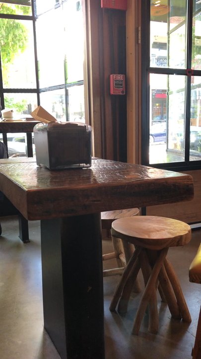 Bari - The atmosphere and the mean green juice!! - Juice Bars & Smoothies Near Me - Nyack, New York