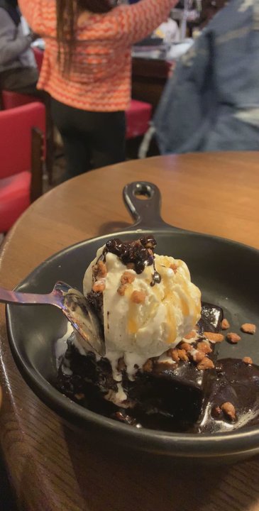 TGI Fridays Silver Spring - Brownie Obsession - American Near Me - Silver Spring, Maryland