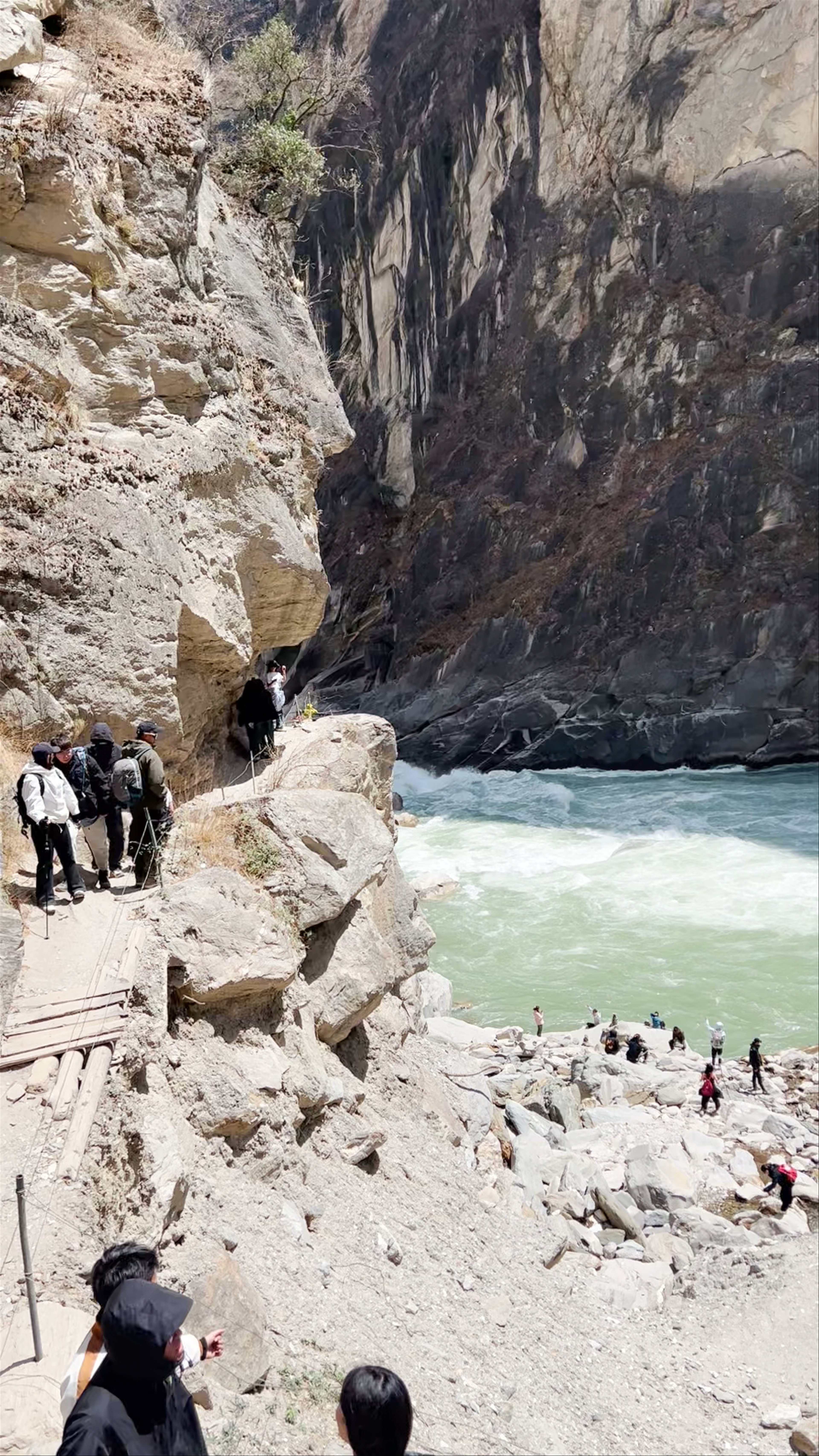 Tiger Leaping Gorge Scenic Spot