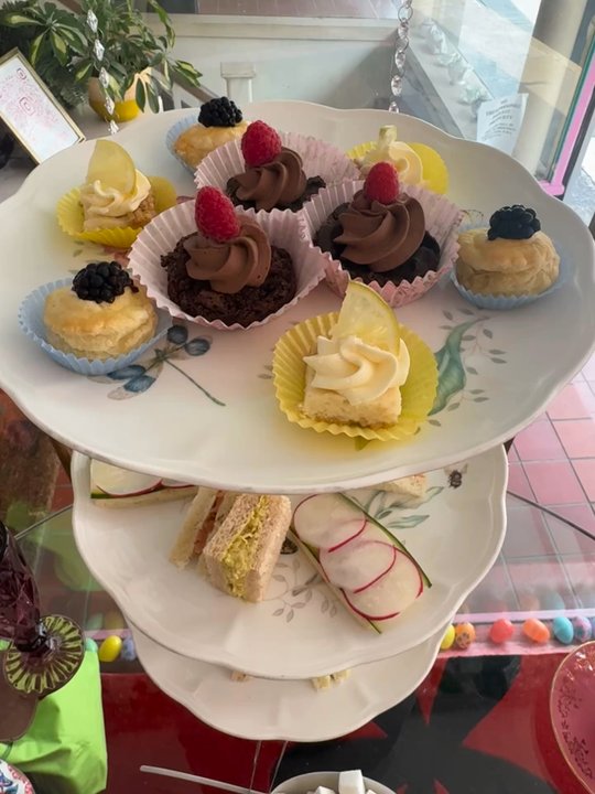 Tea at 1024 - Desserts and scones and sandwiches and tea. What more could you want? - Tea Rooms Near Me - Honolulu, Hawaii